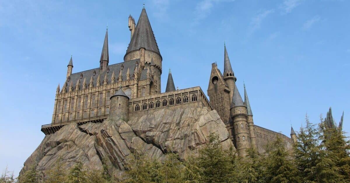 Hogwarts Castle Harry Potter Triva