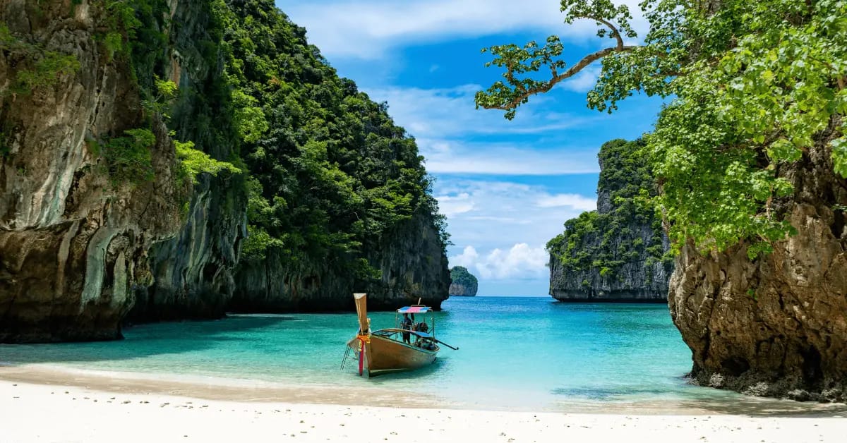 Long boat at a tropical beach