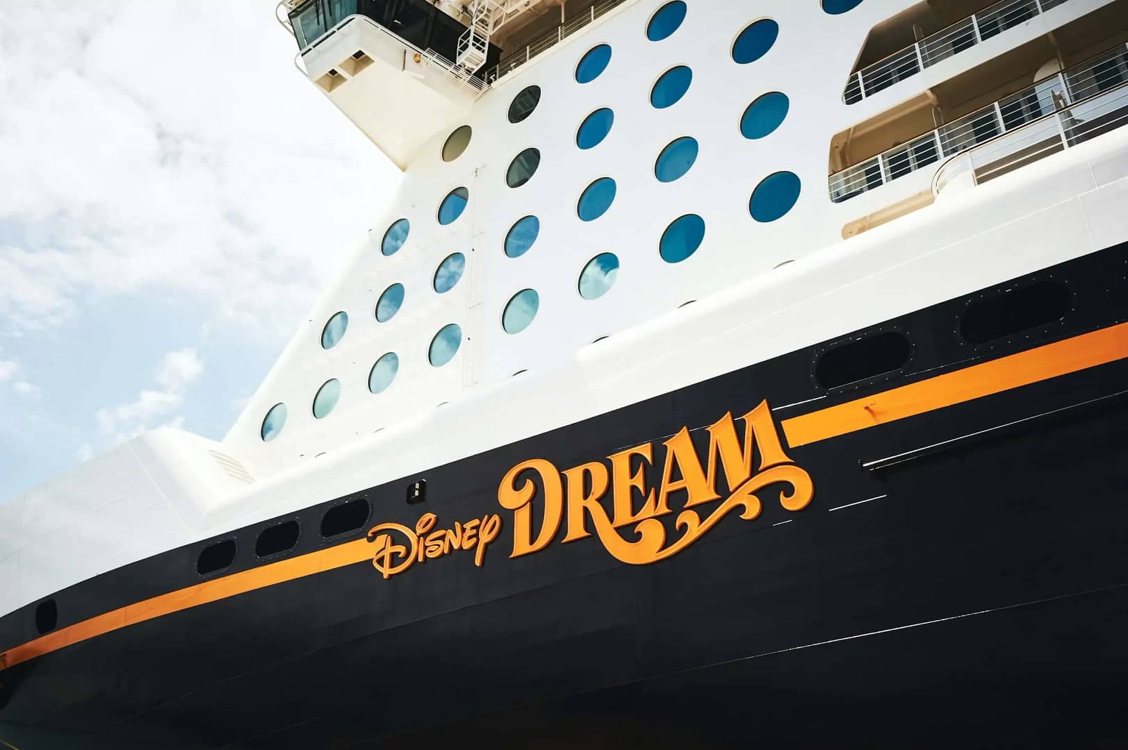 Image of the Disney Dream cruise ship